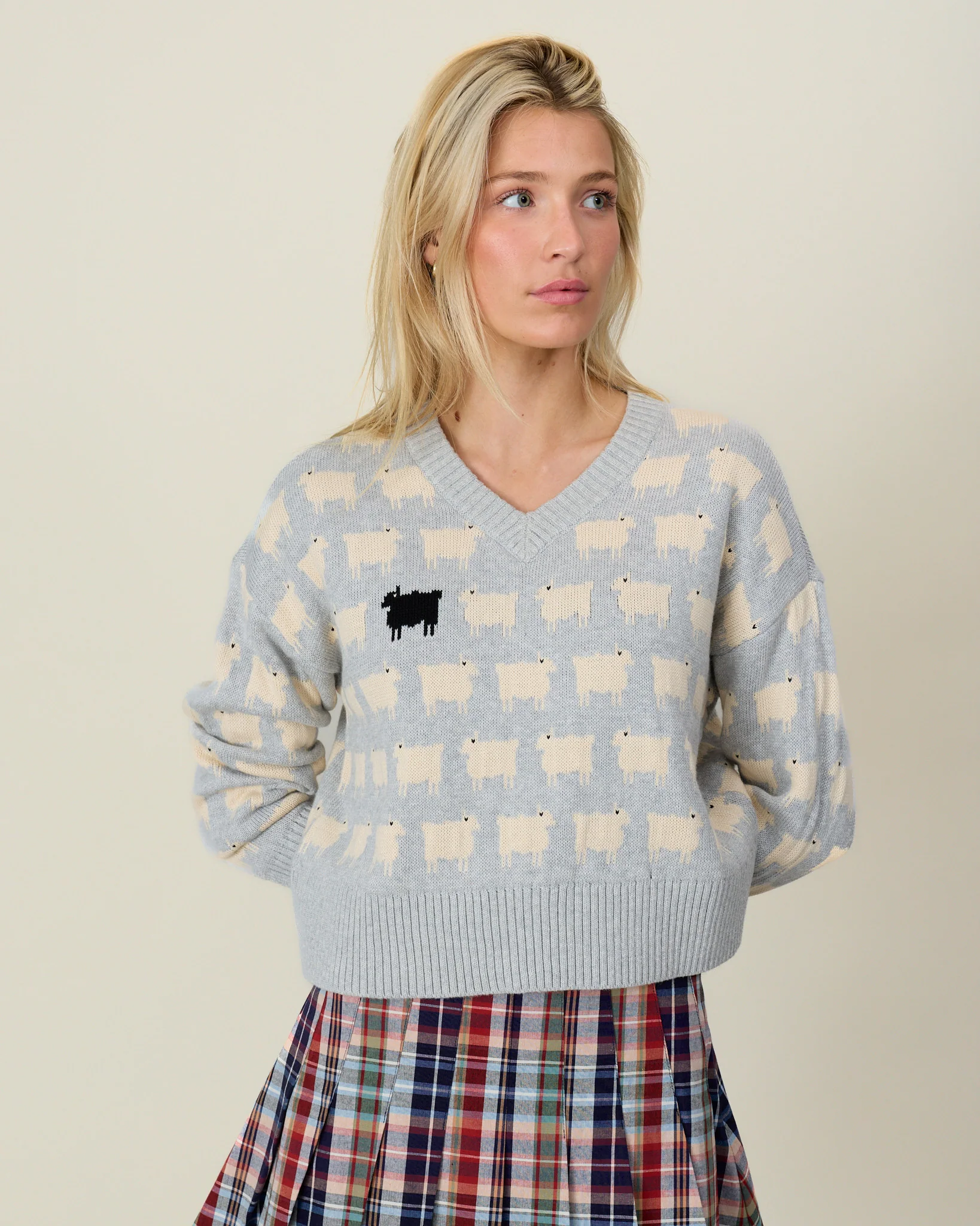 Warm & Wonderful Cotton Linen V-Neck Sheep Sweater Heather Gray - Image 3